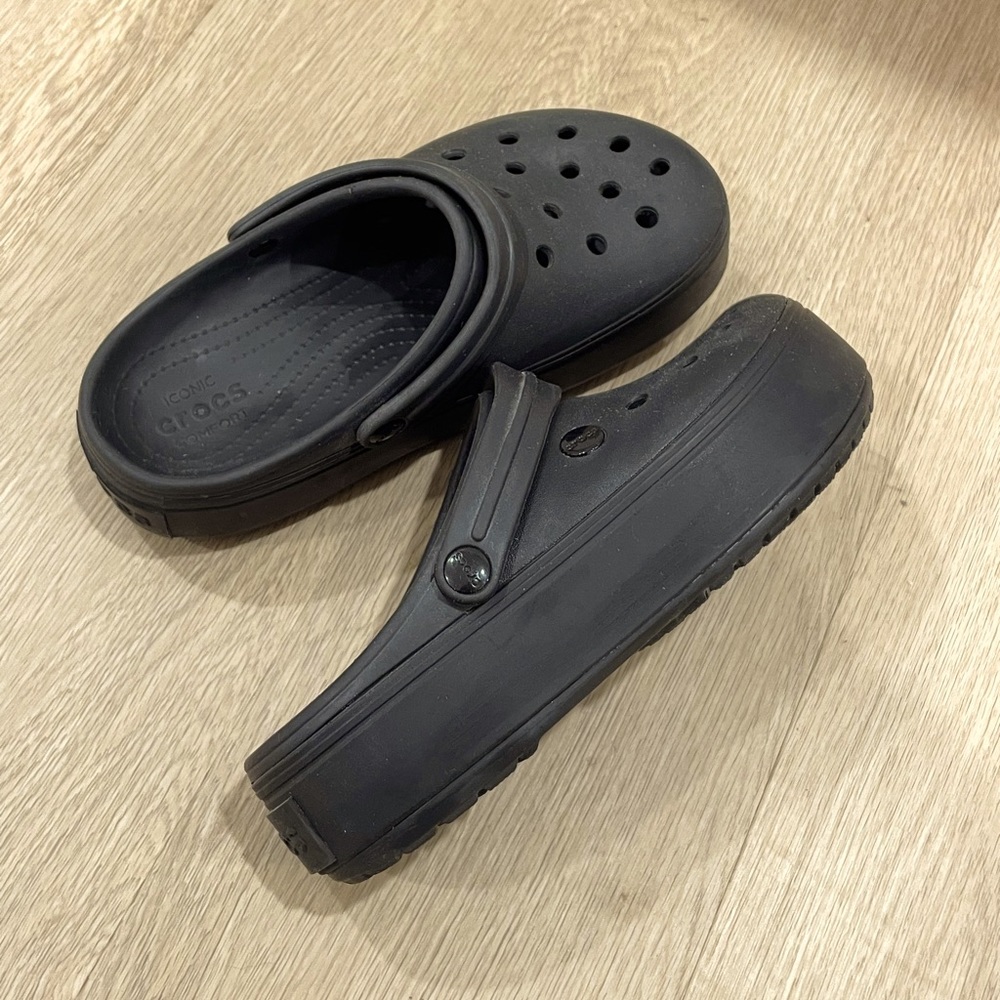 crocs women’s 8 men’s 6 platform crocband